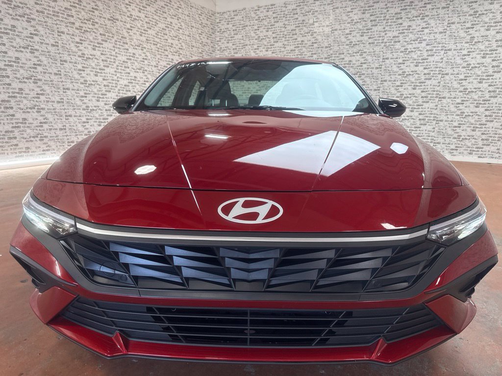 Used 2026 Hyundai Elantra Sport w/ Cargo Package FWD image 2