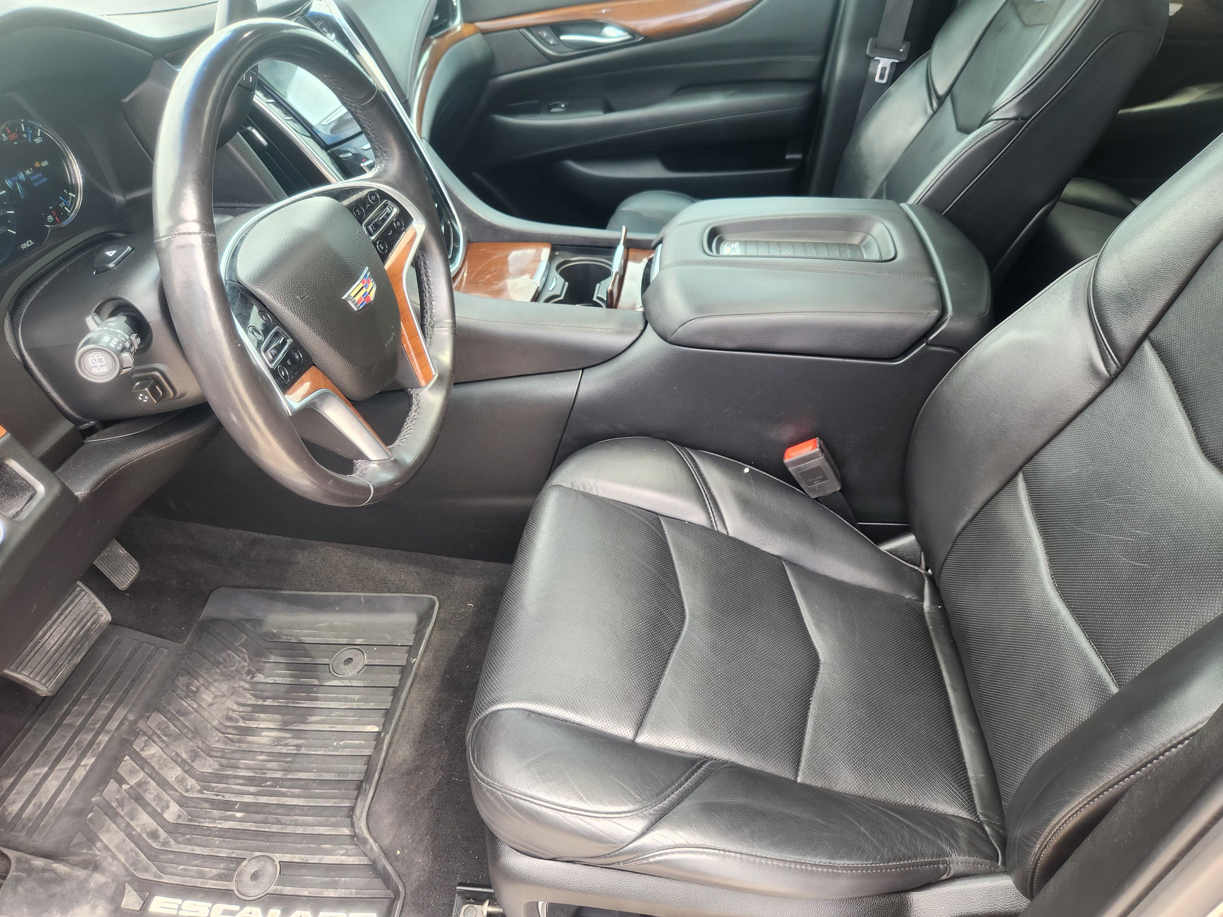 Used 2019 Cadillac Escalade Luxury RWD image 13