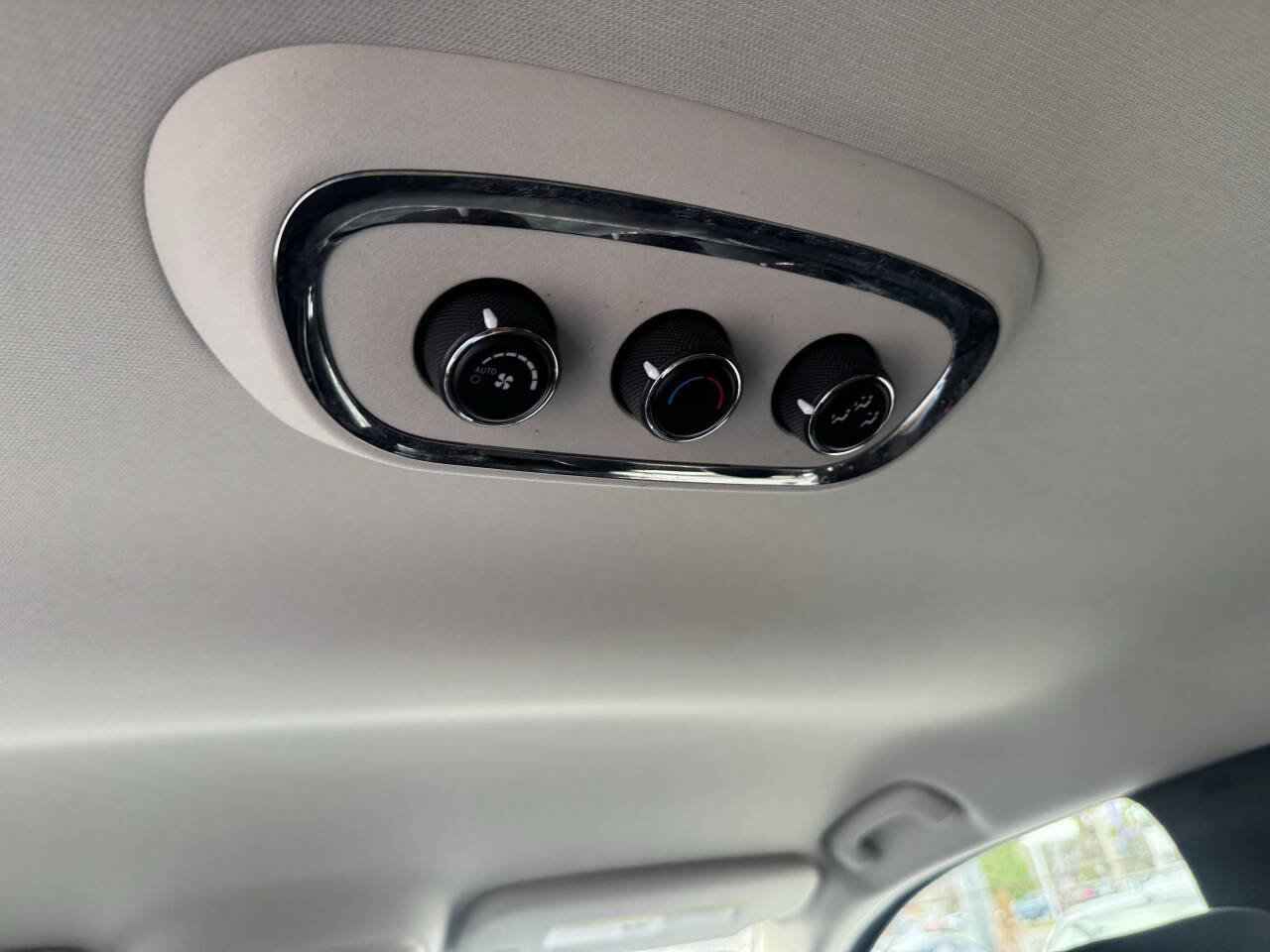 Used 2015 Dodge Durango SXT RWD image 15