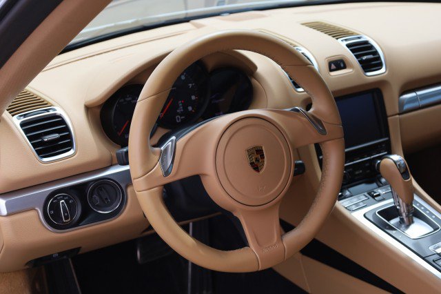 Used 2016 Porsche Cayman RWD image 23
