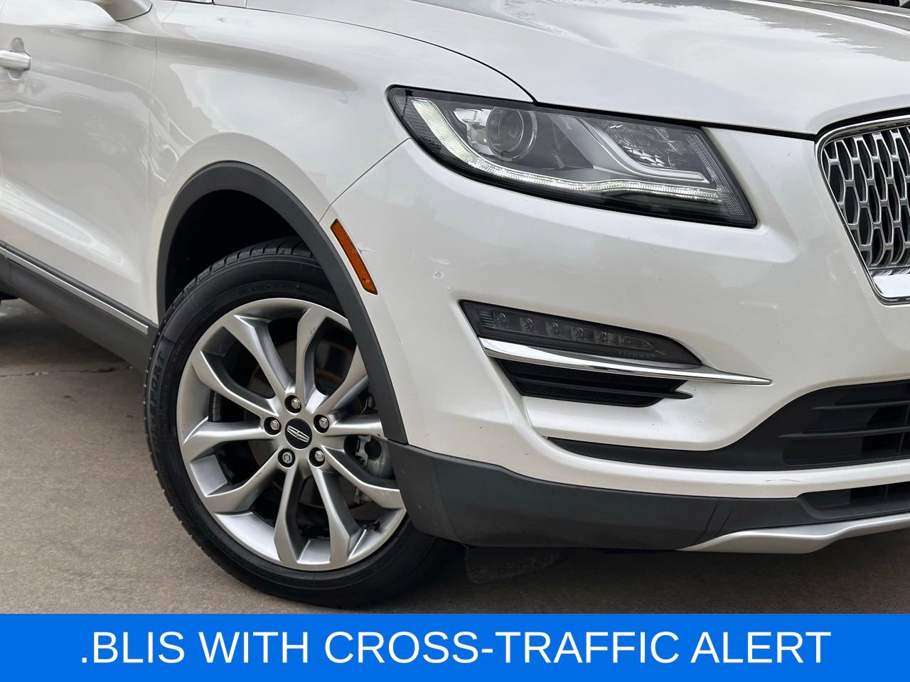 Used 2019 Lincoln MKC Select w/ Select Plus Package image 2