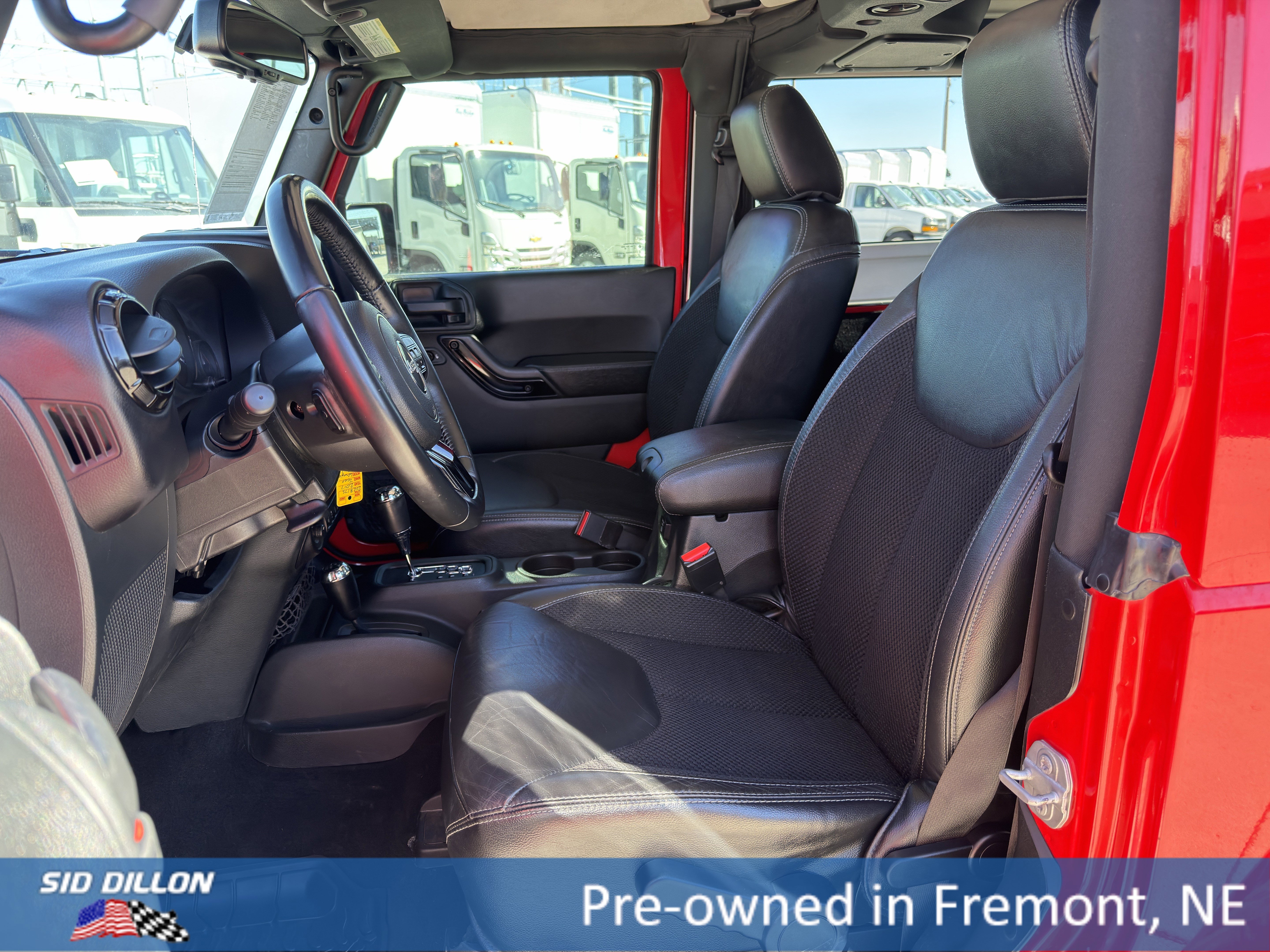 Used 2017 Jeep Wrangler Sahara image 12