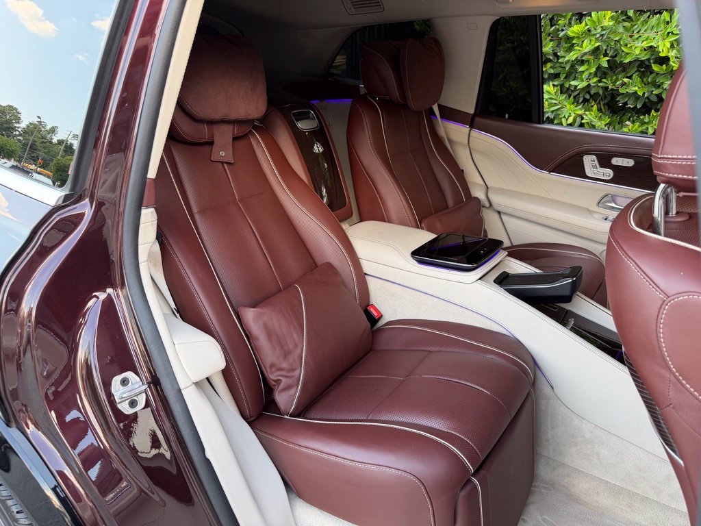 Used 2022 Mercedes-Benz Maybach GLS 600 4MATIC image 38