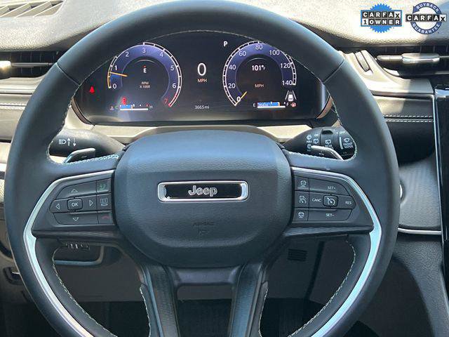 Certified 2025 Jeep Grand Cherokee Laredo X image 15