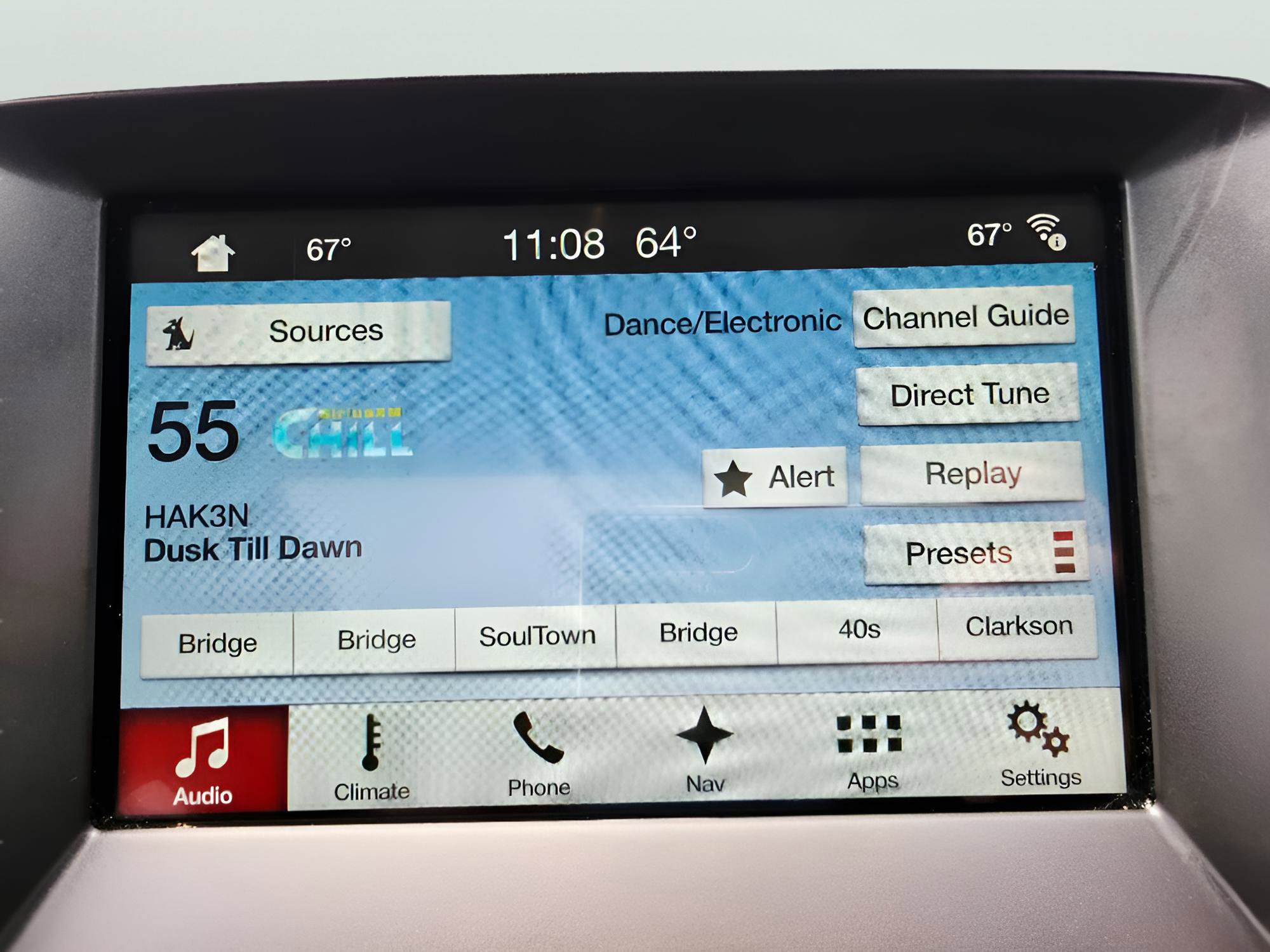 Used 2018 Ford Edge Titanium w/ Equipment Group 301A AWD/4WD image 34