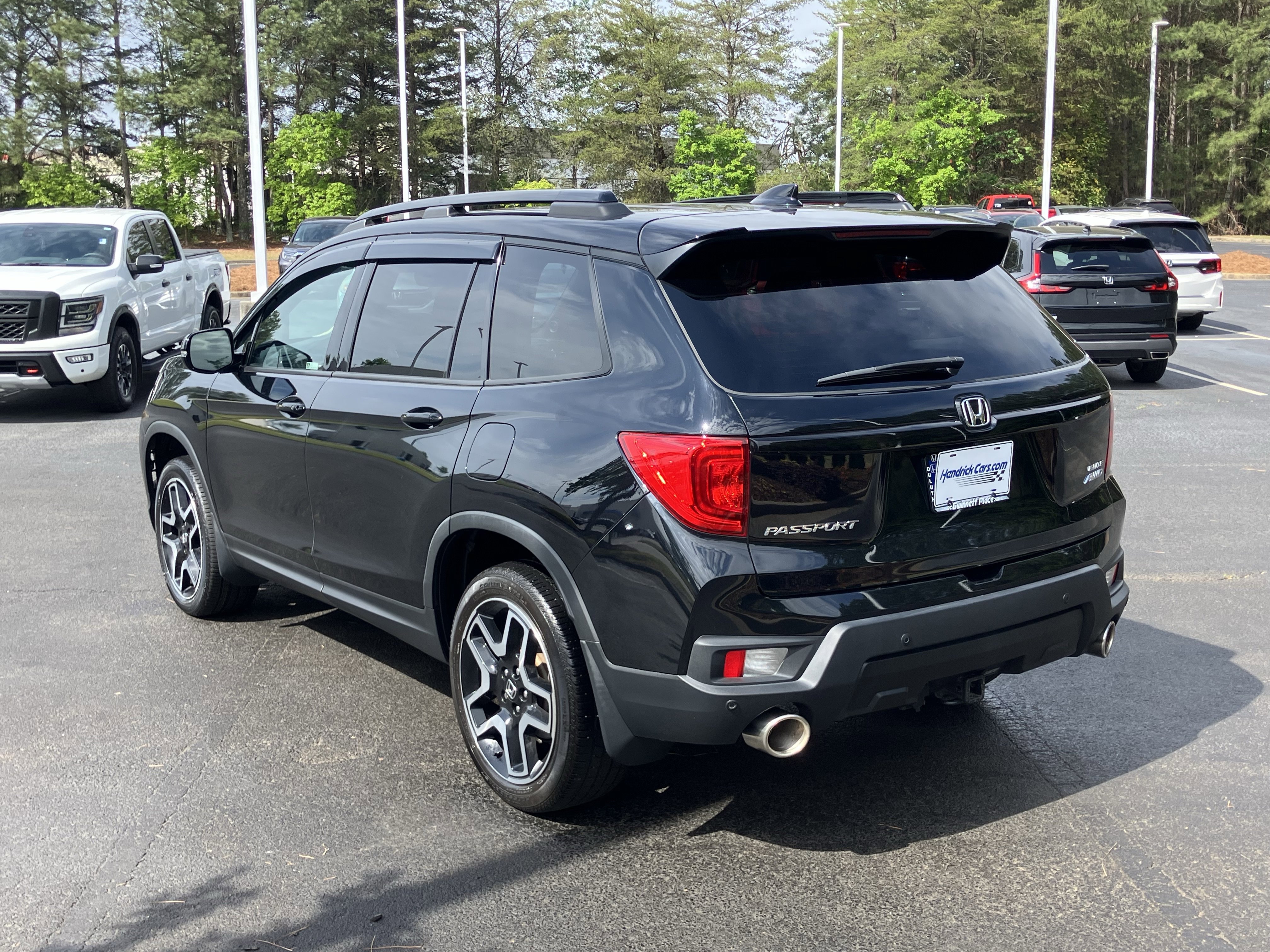 Used 2023 Honda Passport Elite image 8