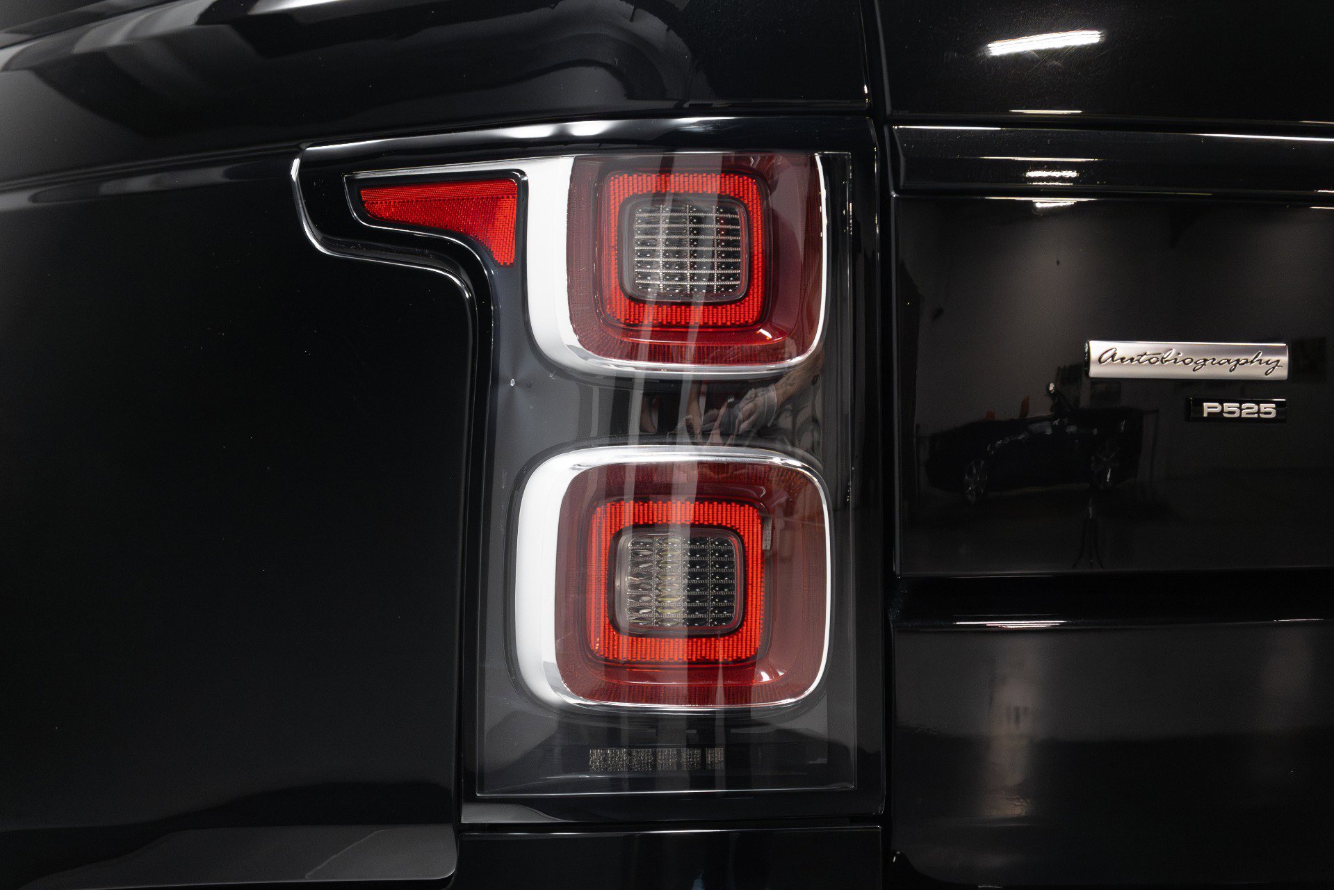 Used 2022 Land Rover Range Rover Autobiography image 41