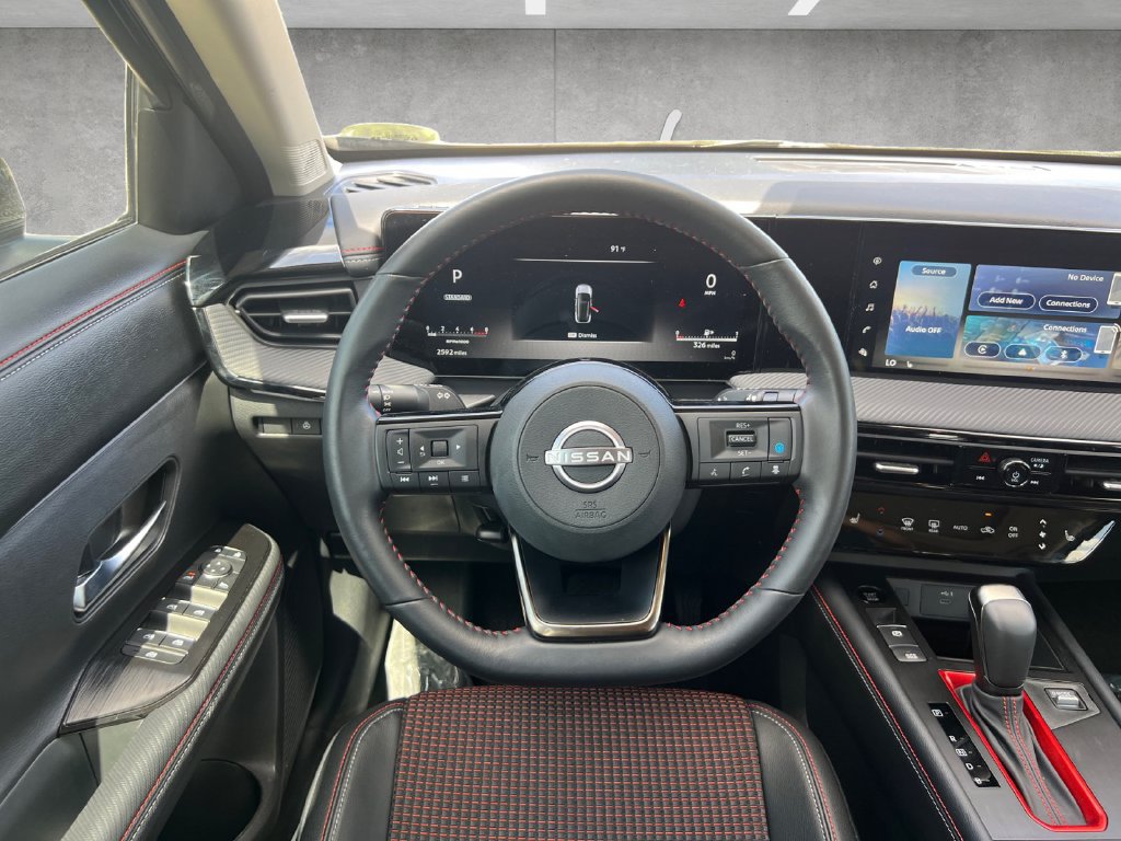 Certified 2025 Nissan Kicks SR w/ SR Premium Package AWD/4WD image 21