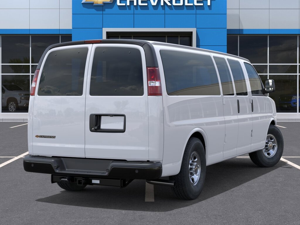 New 2026 Chevrolet Express 3500 LS RWD image 4