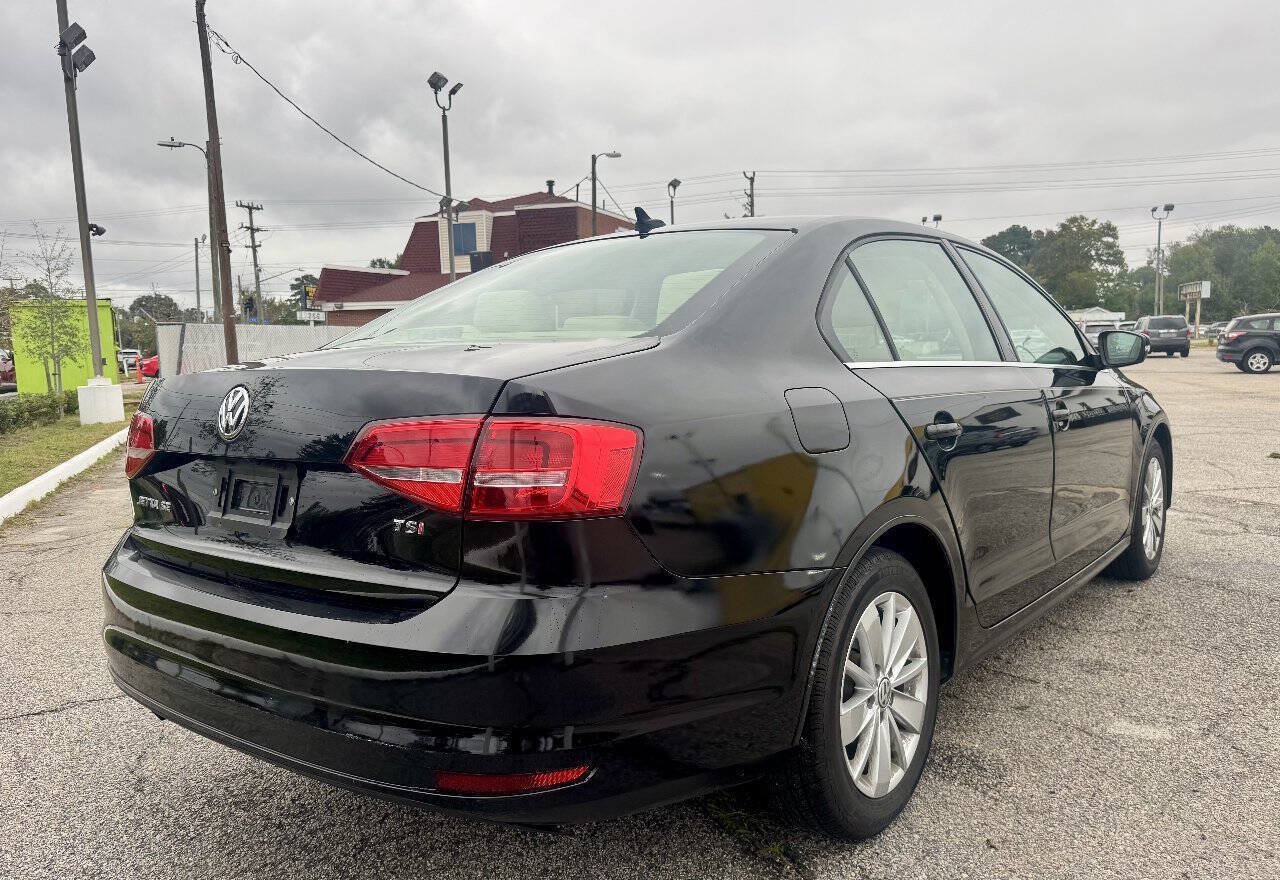 Used 2015 Volkswagen Jetta SE FWD image 5
