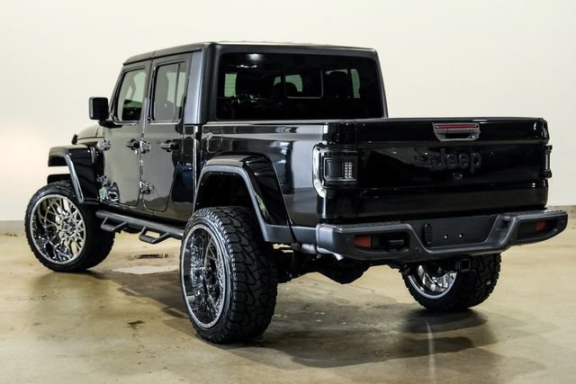 Used 2023 Jeep Gladiator Sport AWD/4WD image 5