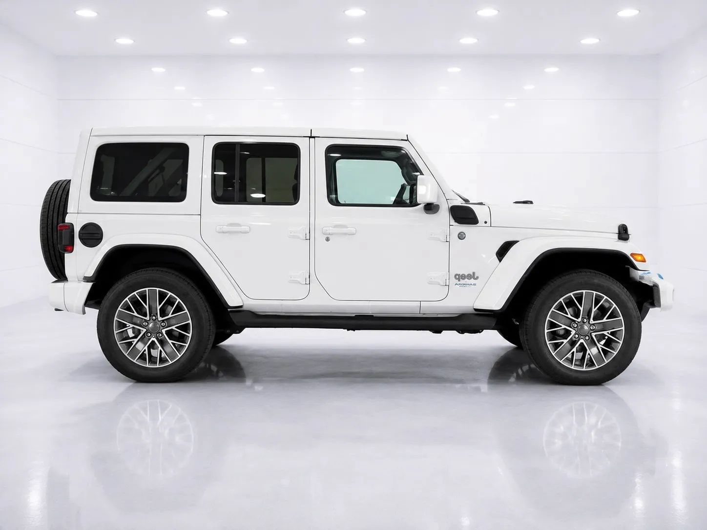 Used 2023 Jeep Wrangler Unlimited Sahara AWD/4WD image 6