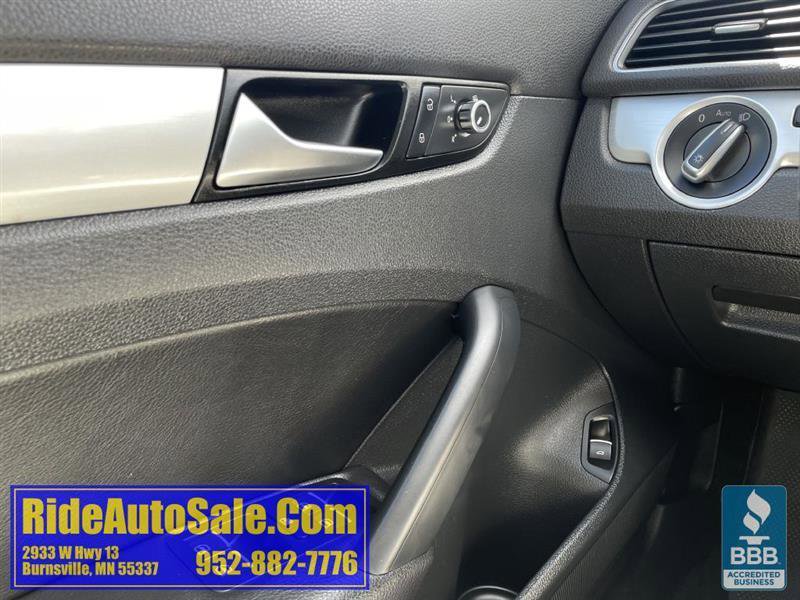 Used 2012 Volkswagen Passat 2.5 SE FWD image 32