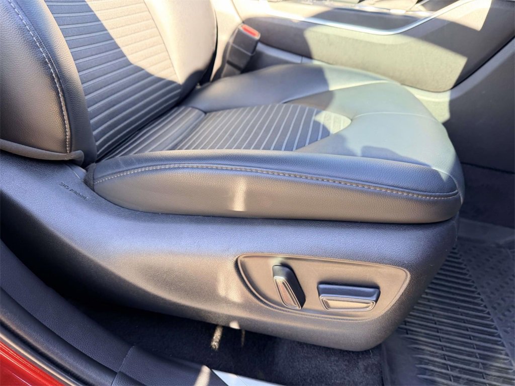 Certified 2022 Toyota Highlander XSE image 12