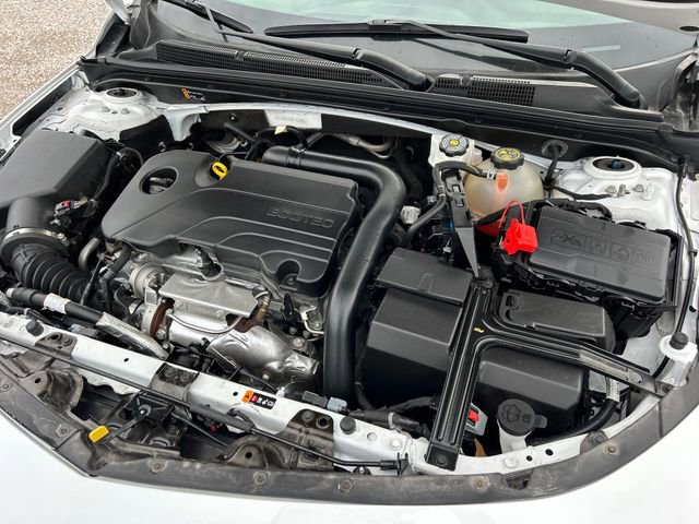 Used 2024 Chevrolet Malibu LT image 36