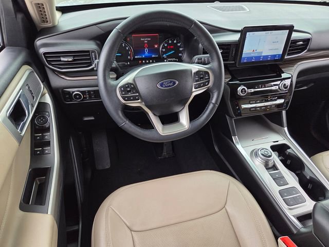 Used 2024 Ford Explorer Limited image 7