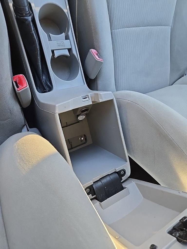 Used 2010 Toyota Corolla LE image 25