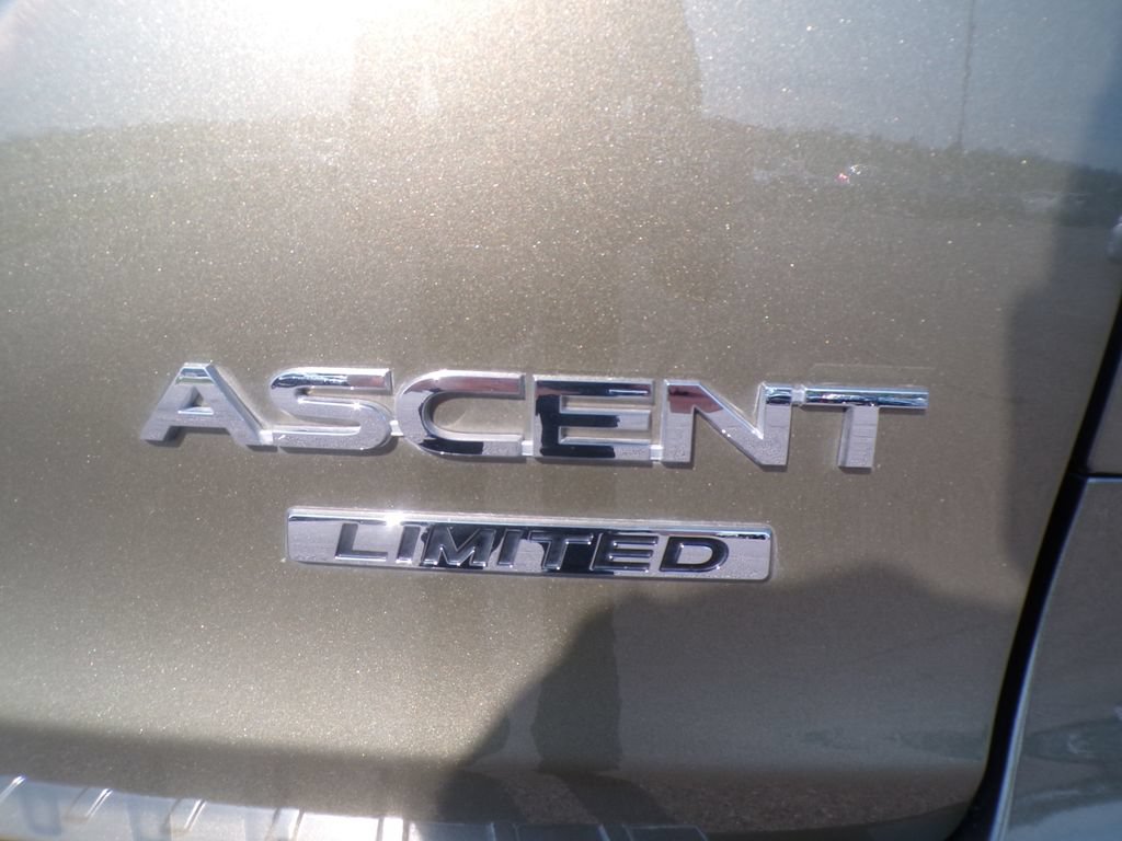 Used 2025 Subaru Ascent Limited AWD/4WD image 5