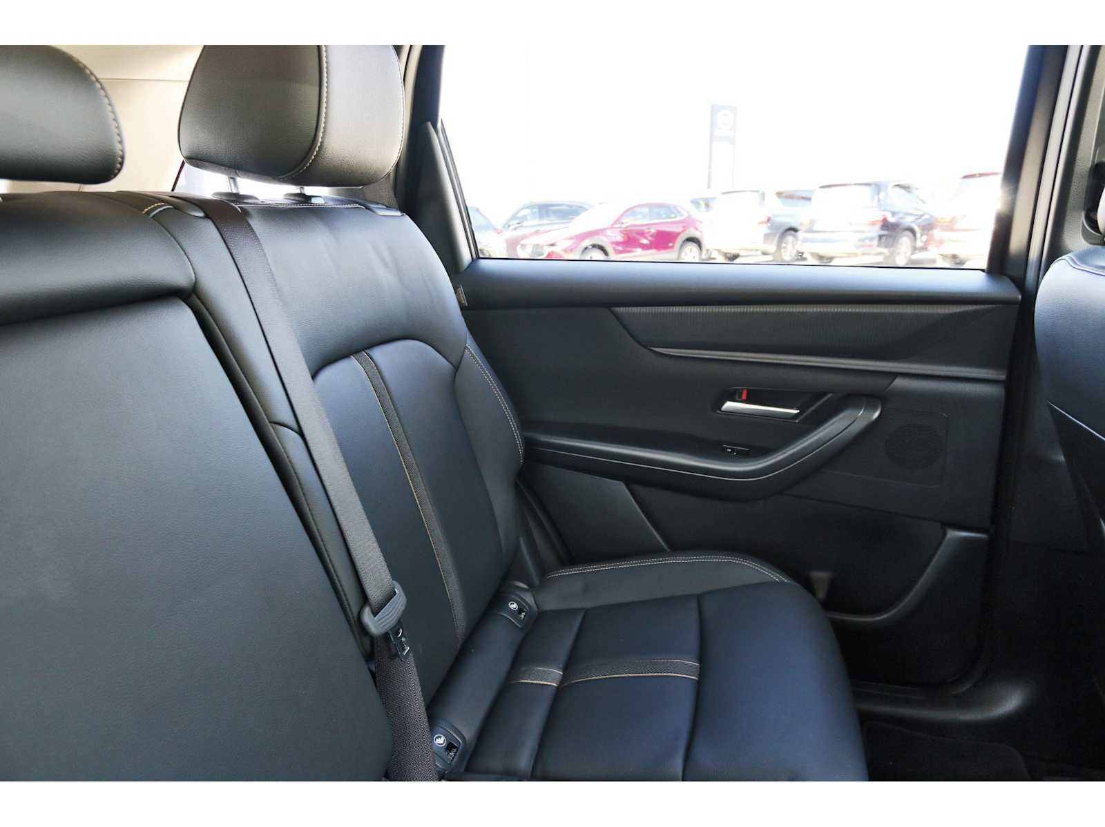 Used 2025 MAZDA CX-90 3.3 Turbo w/ Select Package image 10