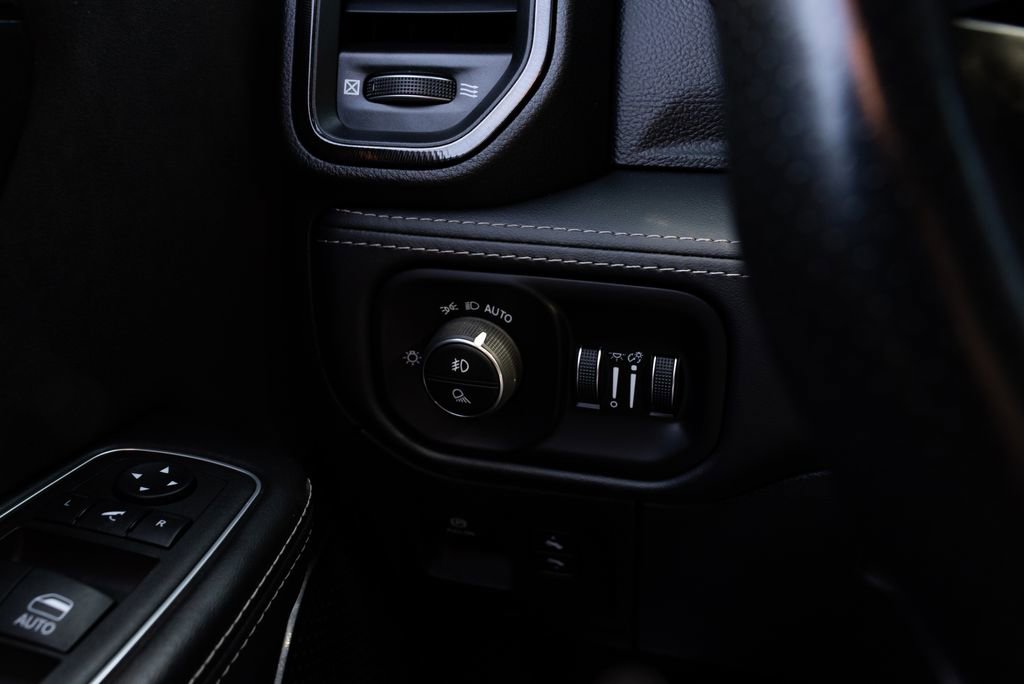 Used 2022 RAM 1500 TRX AWD/4WD image 14