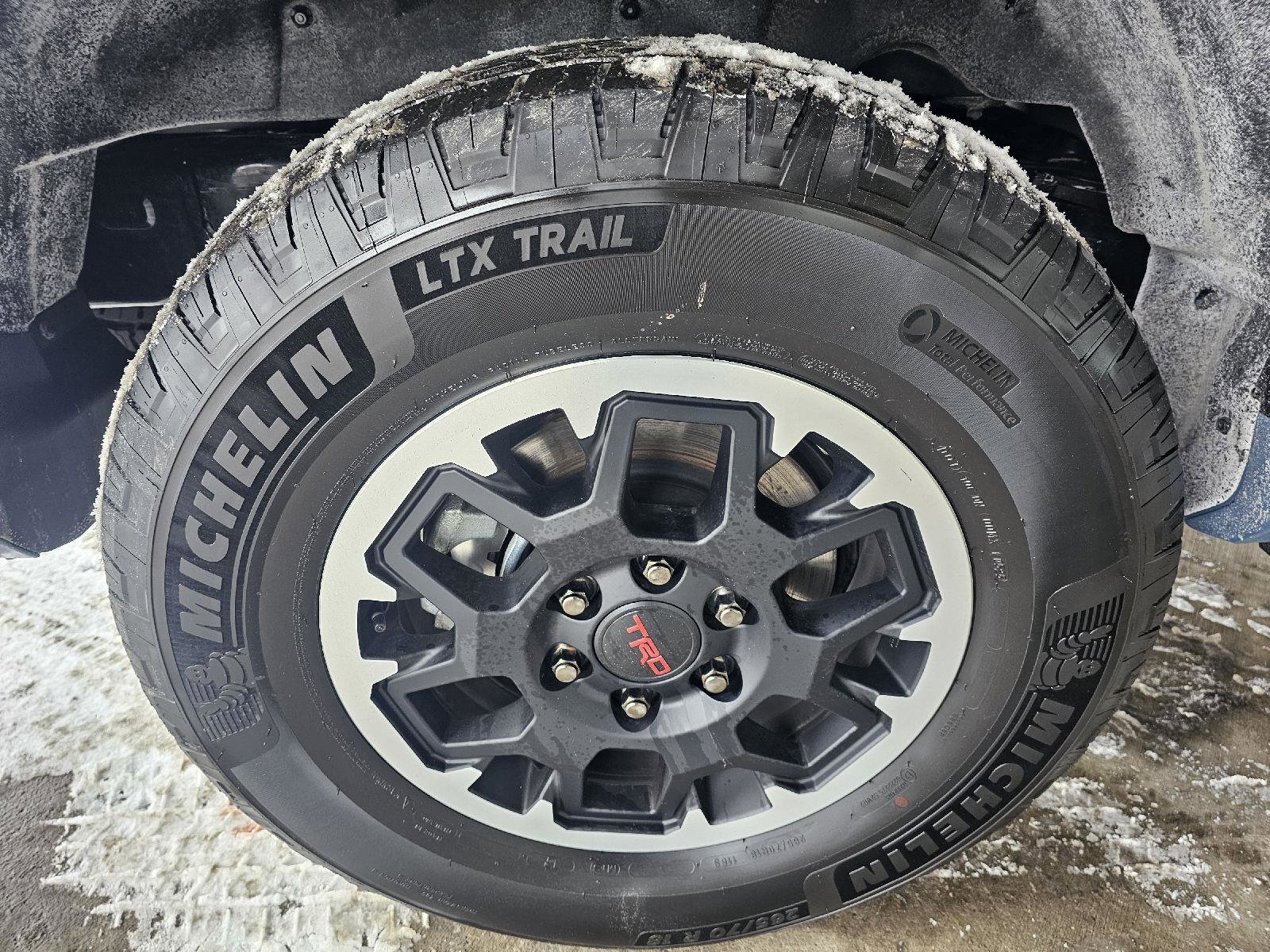 Used 2025 Toyota 4Runner TRD Off-Road Premium image 11