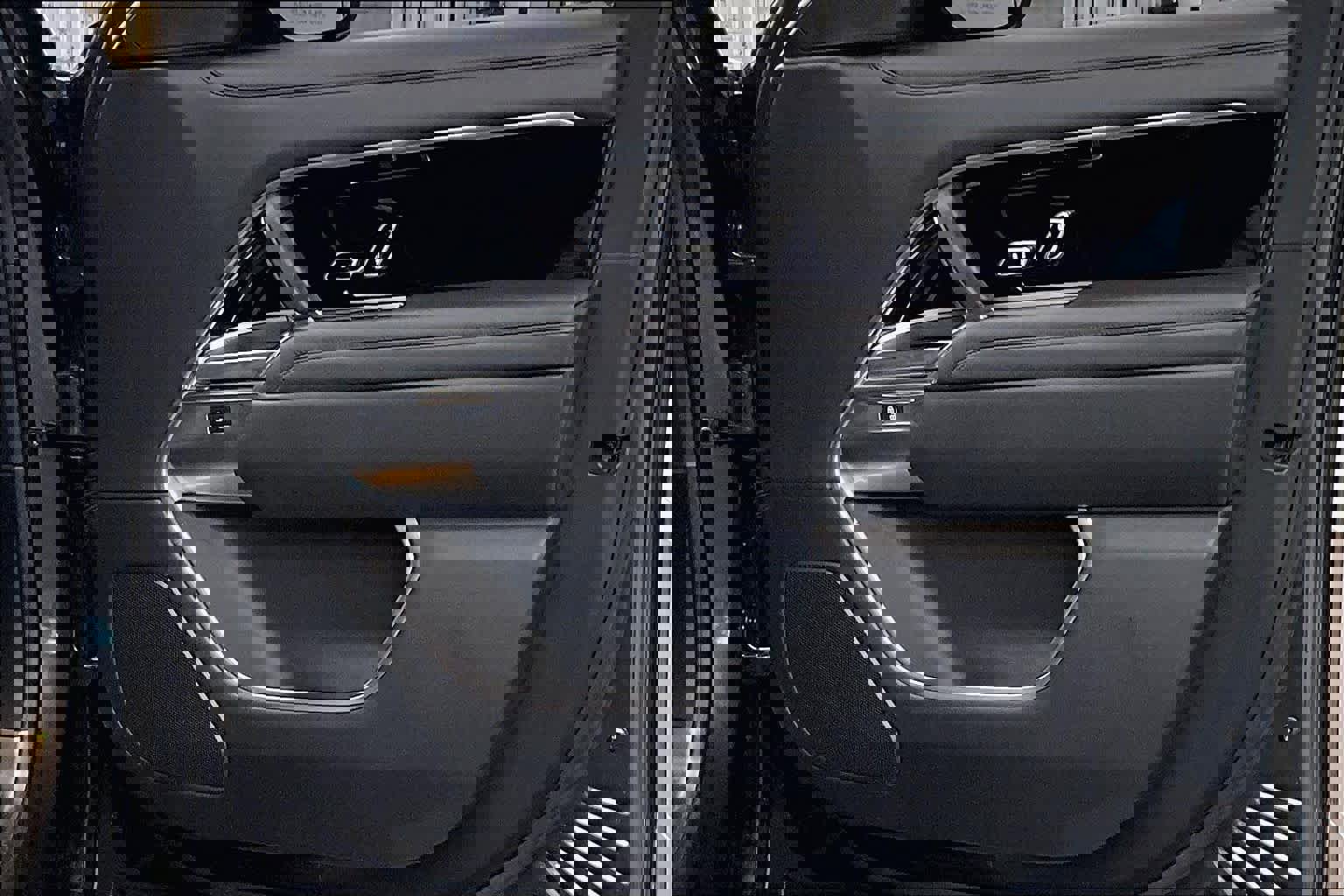 Used 2023 Land Rover Range Rover Long Wheelbase SE image 44