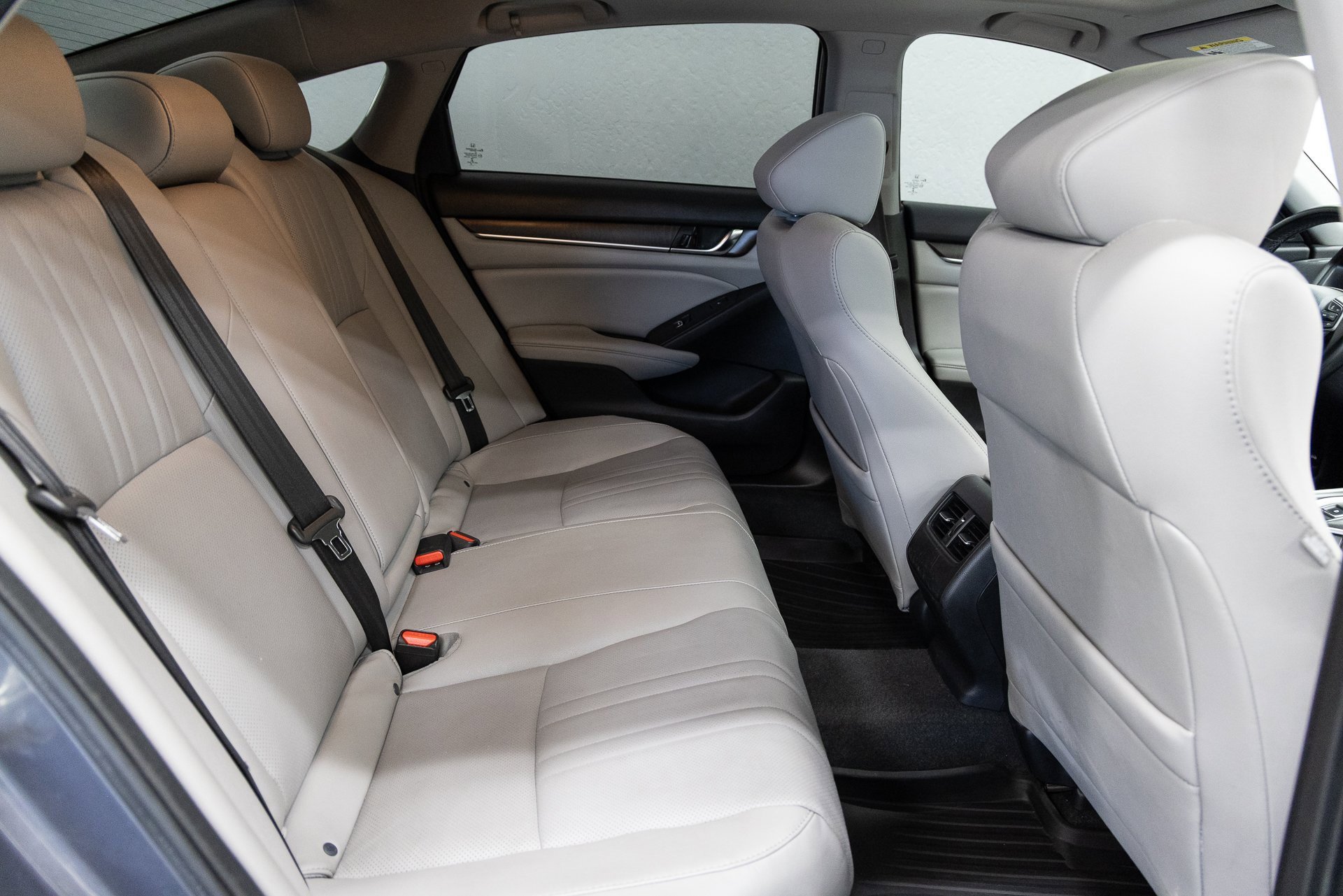 Used 2020 Honda Accord Touring image 15