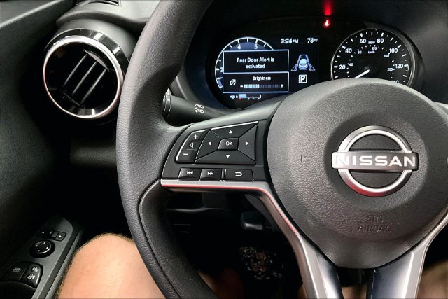 Used 2024 Nissan Kicks SV FWD image 25