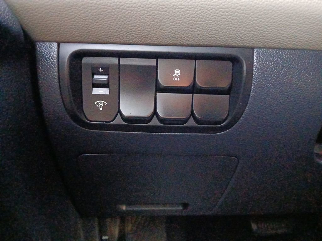 Used 2012 Kia Rio LX image 12