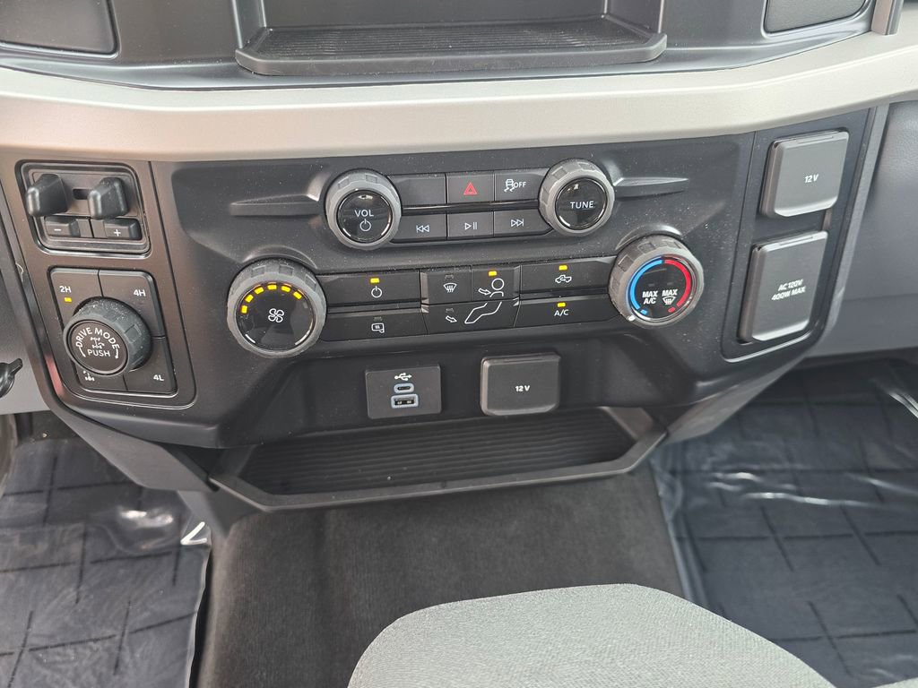 New 2026 Ford F250 XLT w/ Tremor Off-Road Package image 30