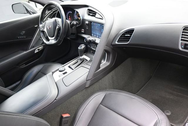 Used 2018 Chevrolet Corvette Stingray Coupe w/ 3LT Preferred Equipment Group RWD image 21