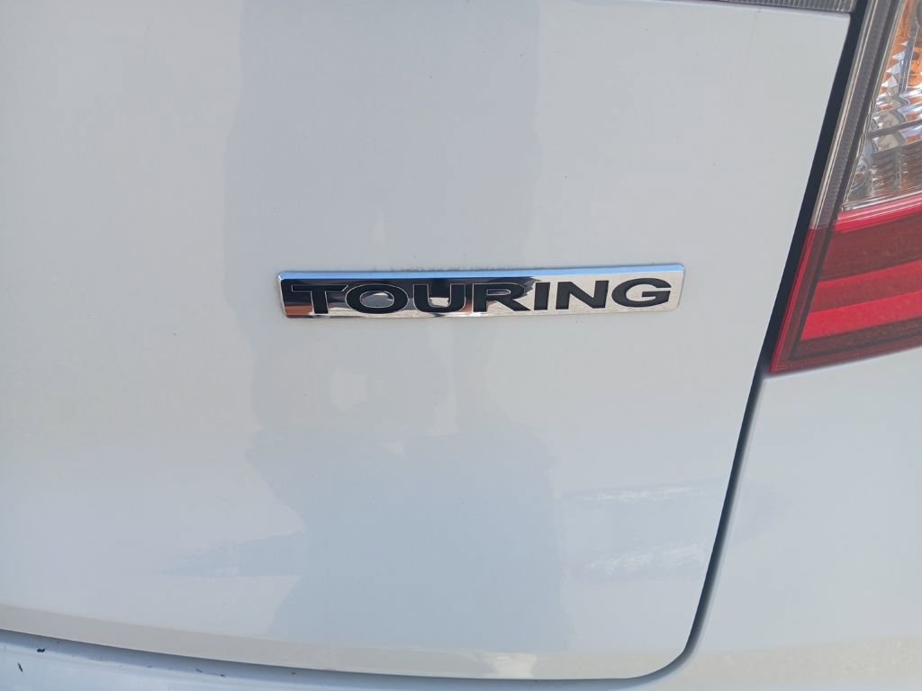 Used 2020 Honda Pilot Touring image 11