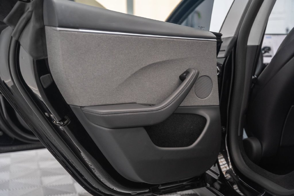 Used 2026 Tesla Model 3 RWD image 37