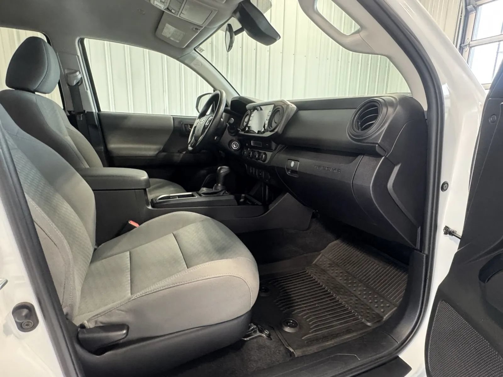 Used 2023 Toyota Tacoma SR AWD/4WD image 22