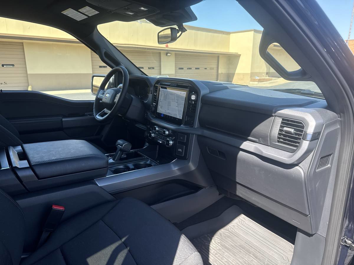 Used 2025 Ford F150 XLT w/ Equipment Group 302A MID AWD/4WD image 19