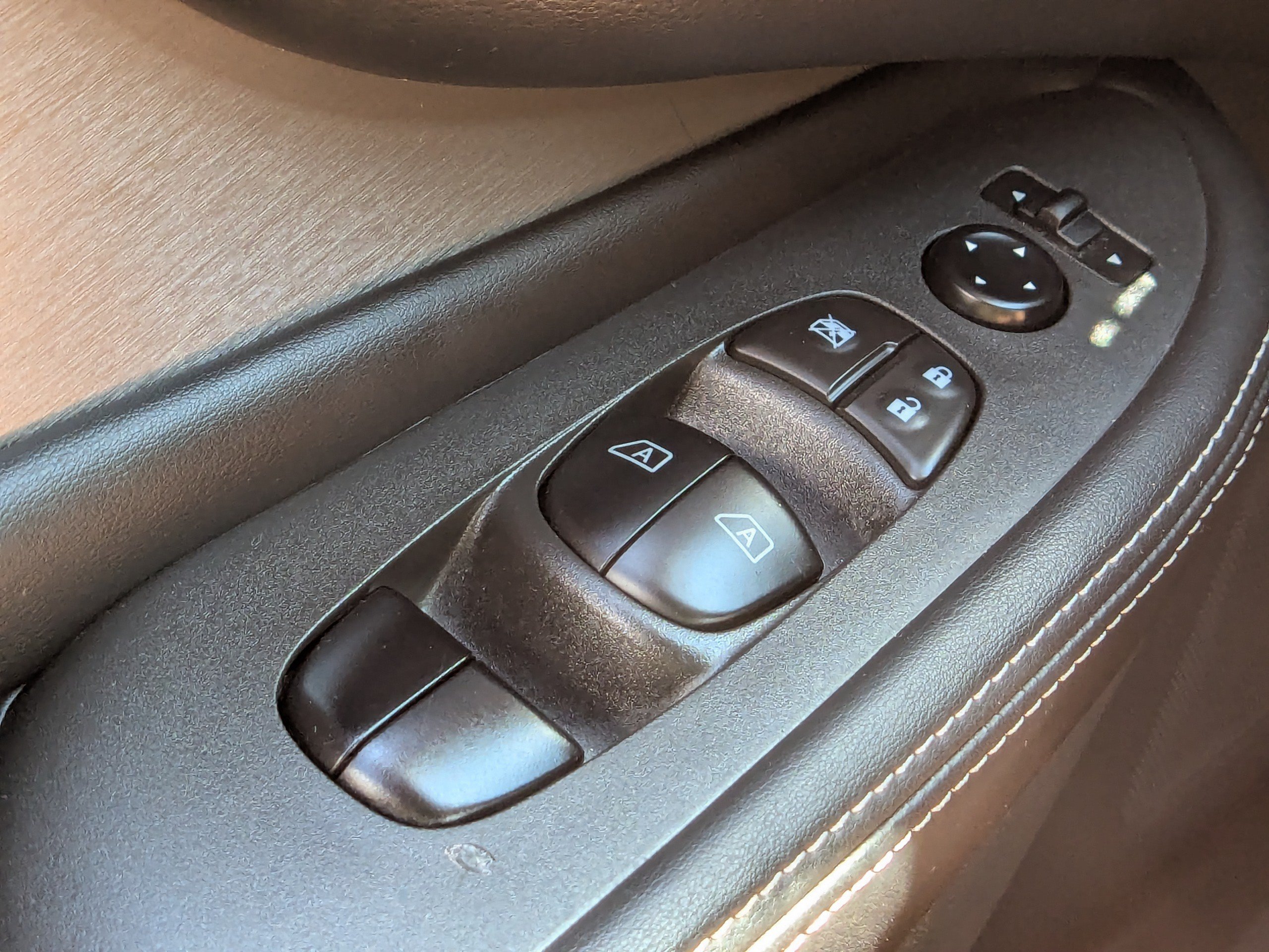 Used 2024 Nissan Murano SV AWD/4WD image 26