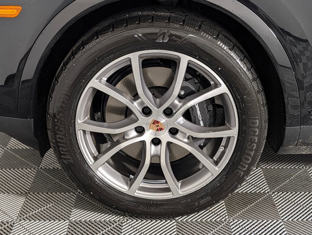 New 2026 Porsche Cayenne AWD/4WD image 11