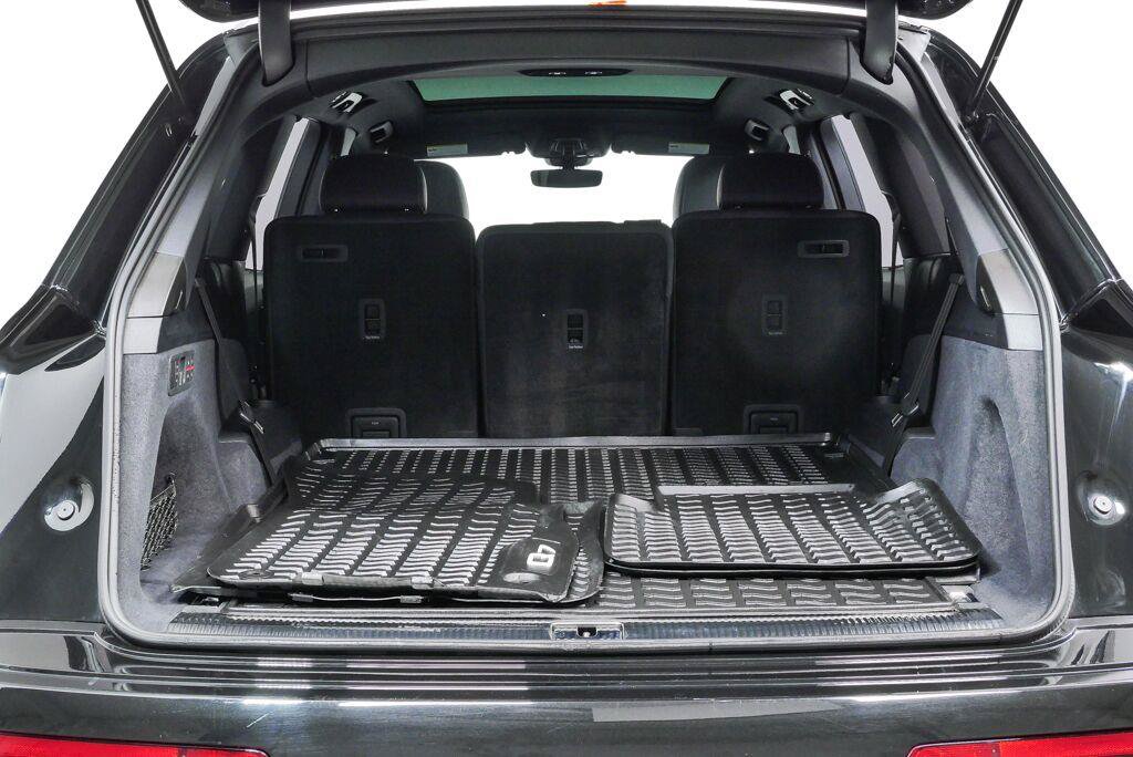 Used 2025 Audi Q7 3.0T Prestige AWD/4WD image 27