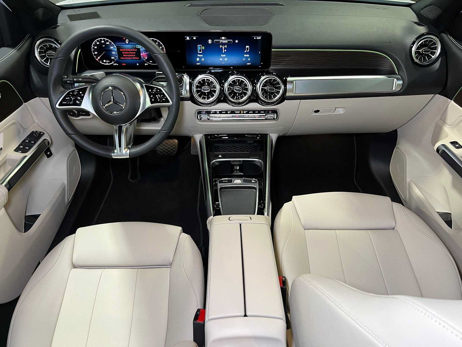 Used 2026 Mercedes-Benz GLB 250 4MATIC image 45