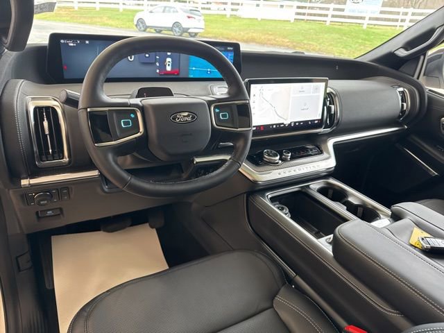 New 2026 Ford Expedition Platinum w/ Stealth Appearance Package image 13