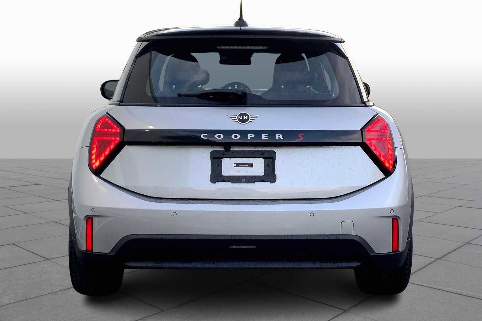 Used 2025 MINI Cooper S image 4