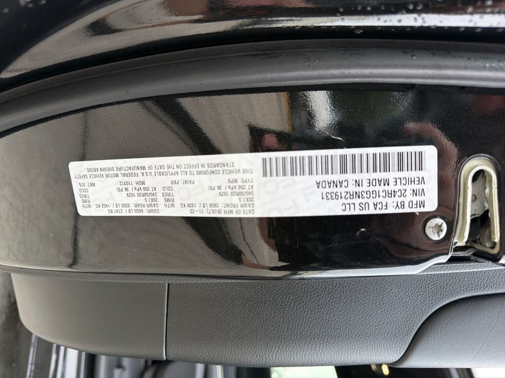 Used 2022 Chrysler Pacifica Limited w/ S Appearance Package FWD image 36