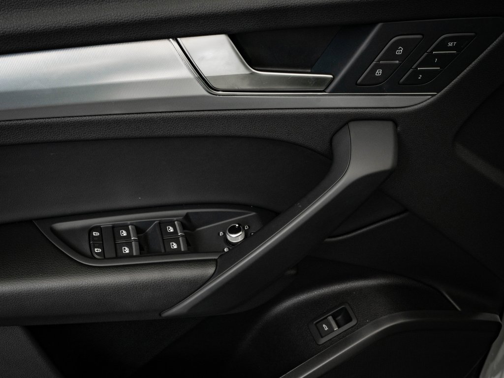 Certified 2024 Audi Q5 2.0T Premium w/ Summer of Audi Package image 27