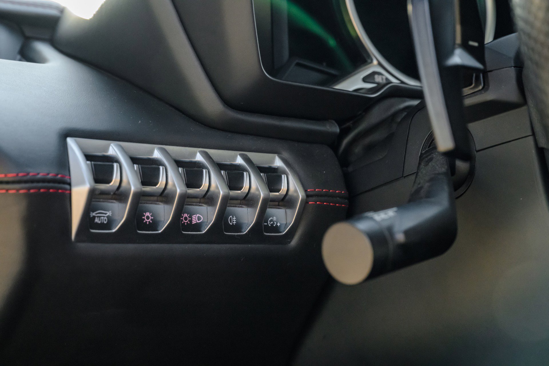 Used 2013 Lamborghini Aventador LP 700-4 image 20