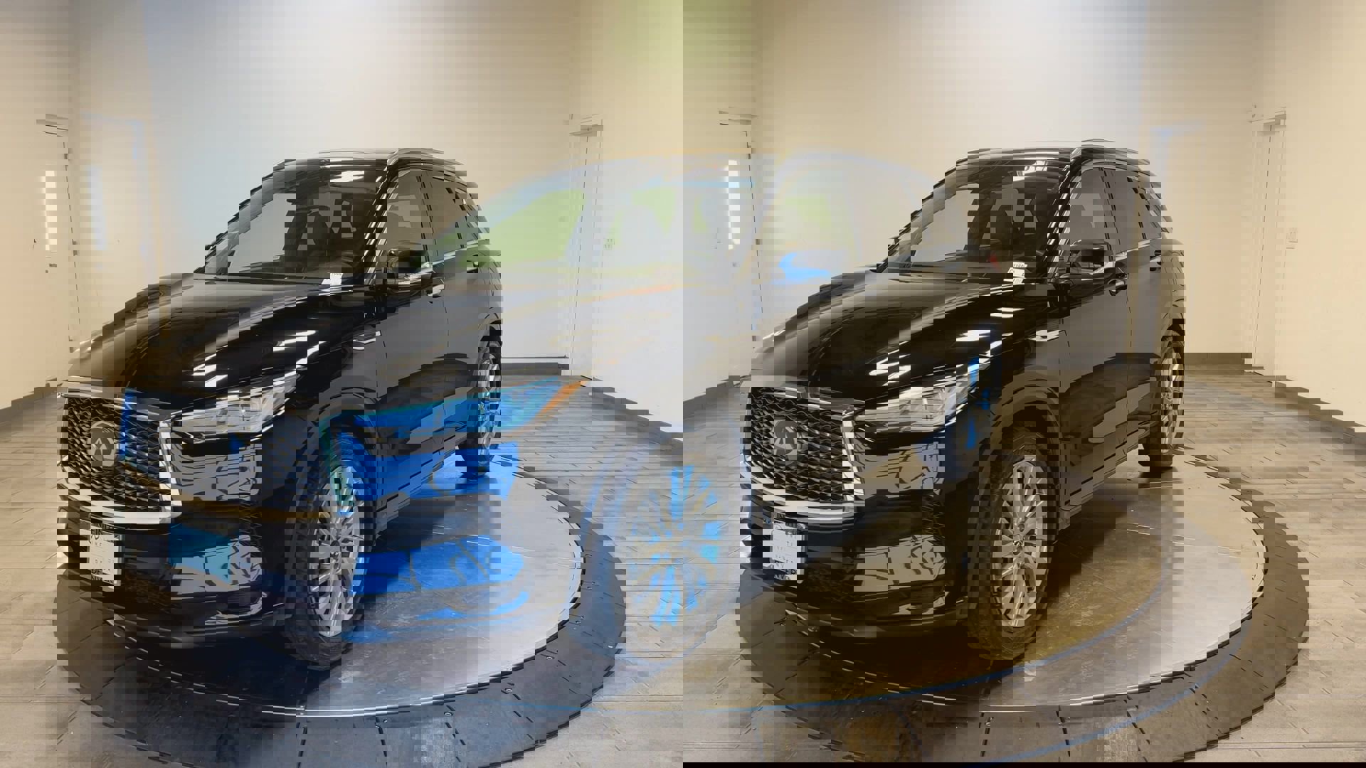 Certified 2025 INFINITI QX50 Luxe image 4