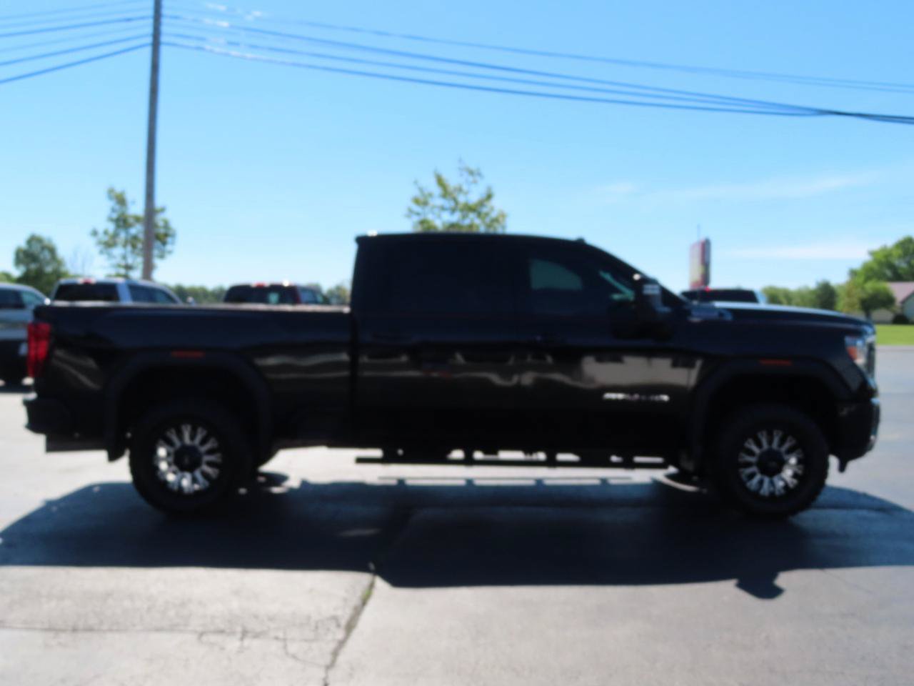 Used 2020 GMC Sierra 2500 AT4 w/ AT4 Premium Package AWD/4WD image 7