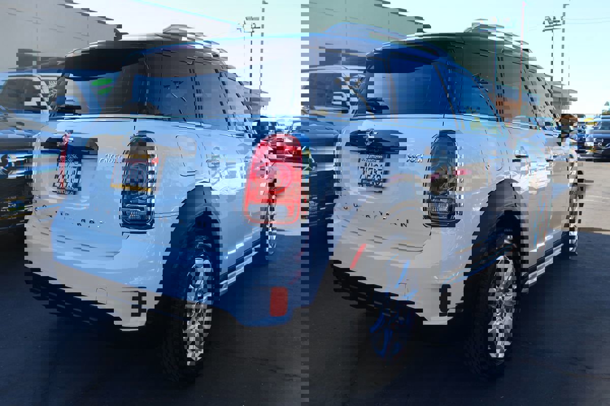 Used 2018 MINI Cooper Countryman FWD image 7