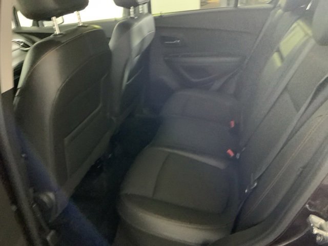 Used 2022 Chevrolet Trax LT w/ LT Convenience Package image 21