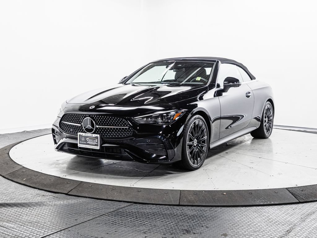Used 2024 Mercedes-Benz CLE 450 4MATIC Cabriolet image 3