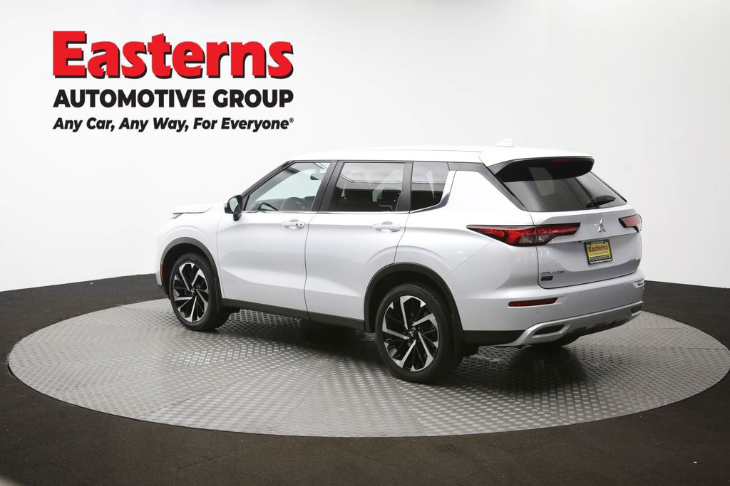 Used 2024 Mitsubishi Outlander SE image 63
